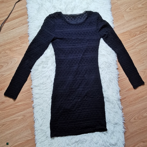 Black Dress - Picture 9 of 9